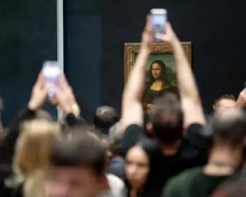 Mona Lisa pode ganhar sala própria no Museu do Louvre