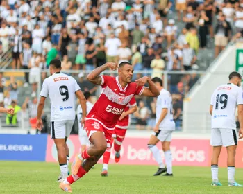 Mikael marca de cabeça e deixa o CRB mais perto do penta; veja o gol!