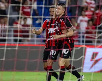CRB x Vitória: veja o resumo do tempo da partida disputada no Estádio Rei Pelé
