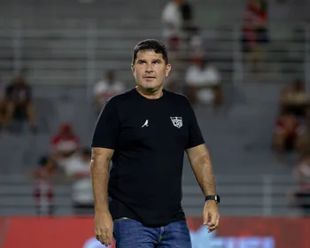 Barroca defende grupo e reforça confiança na reação do CRB após sete jogos sem vencer