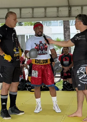Treino aberto do Coliseu Strikers movimenta a orla de Maceió e antecipa clima de grande evento