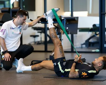 Brasil x Egito: Rayan e Léo Pereira são testados por Ancelotti; veja fotos e vídeo