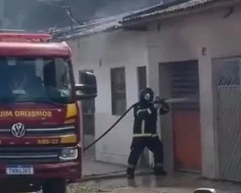 Casa de suspeito de matar ex-sogro é incendiada em São Miguel dos Campos