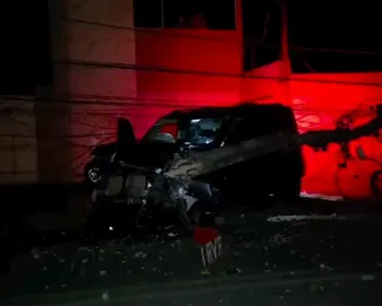 H9 atinge motocicletas, derruba poste e deixa moradores sem energia em Paripueira
