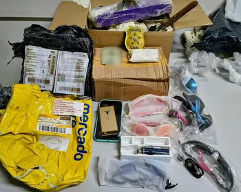 Mulher é presa com mais de 1 kg de drogas destinadas a grupo criminoso