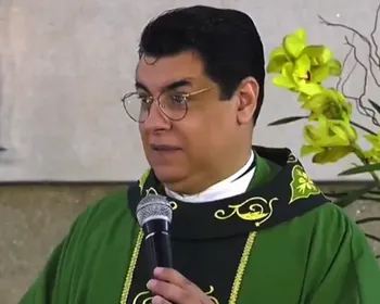 Padre revela que fez noiva desistir de casar: "Abri o olho da iludida"