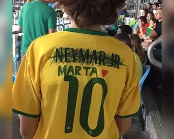 Quem é maior: Marta ou Neymar? Compare os feitos dos dois ídolos brasileiros