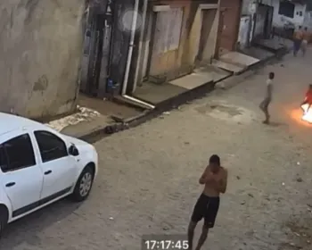 Vídeo mostra criança em chamas após acidente com fogos de artifício em Rio Largo