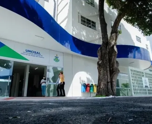 Julgamento sobre destino de mais de 150 alunos da Uncisal é adiado para 9/7
