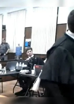 Vídeo mostra bate-boca em júri de PMs acusados de matar Gritzbach