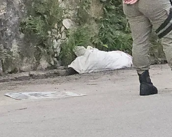 Corpo de mulher é encontrado dentro de saco plástico no Jacintinho