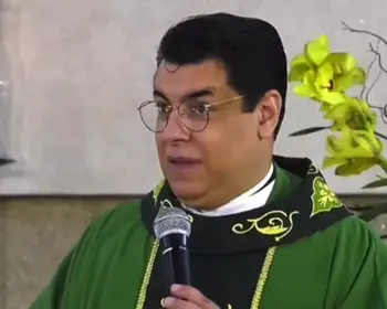 Sermão de padre que fez noiva desistir da casar viraliza: ‘Abri o olho da iludida’