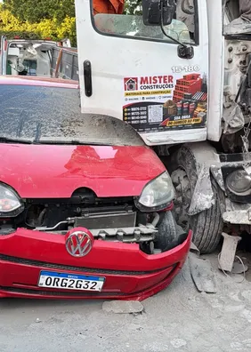 Vídeo mostra cenário de destruição após grave acidente na Cambona