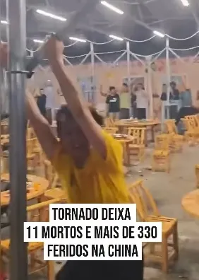 China: tornado arremessa homem para fora de apartamento no 12º andar