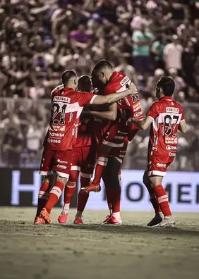 Marlon Araújo explica como nova postura defensiva garantiu vitória do CRB sobre o Ceará