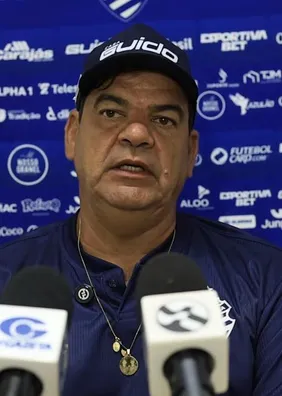 Moacir pede desculpas à torcida do CSA e mantém fé no acesso: "Dois jogos pela frente"