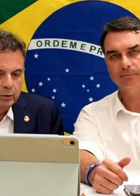 Vídeo: Flávio Bolsonaro anuncia Marina Candia e Arthur Lira ao Senado em Alagoas