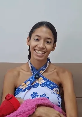Bebê que nasceu com 1 kg recebe alta após 3 meses em UTI em AL