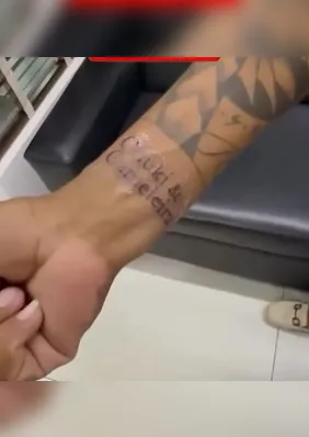 Advogado alagoano ganha tatuagem de cliente após orientação que 'mudou sua vida'