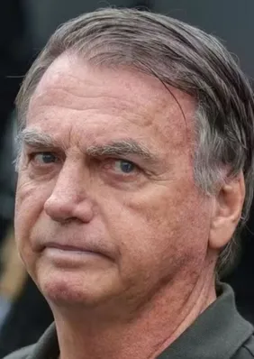 Moraes dá 5 dias à PGR após Bolsonaro tentar reverter restrições e proibição de visita