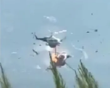 Helicópteros que combatiam incêndios florestais colidem no ar na Grécia
