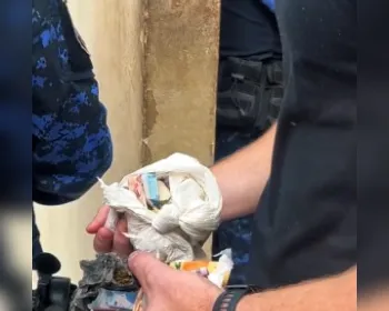 “Prejuízo grande”: suspeita de tráfico é presa durante operação na orla de Maceió