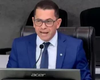 Presidente da Câmara xinga com microfone aberto após encerrar sessão: 'Que meu *** cresça'