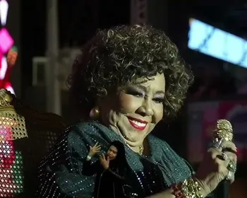 'Quero nem saber, é Lula lá!': Alcione declara apoio ao presidente durante show