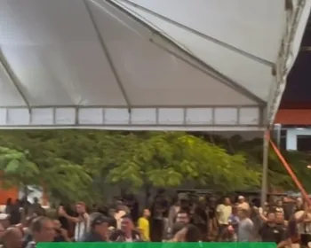 Veja festa da torcida do ASA, em Arapiraca, após a vitória sobre o Cianorte
