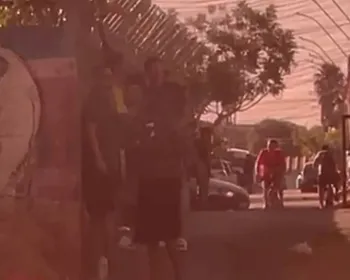 Vídeo: homens são presos por tráfico de drogas ao lado de escola