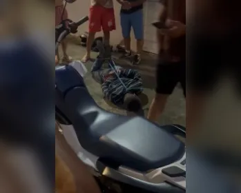 Vídeo: suspeito de roubo é amarrado por populares em Arapiraca