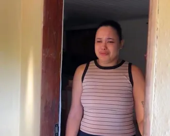 Vídeo: vítima se emociona ao saber da prisão de suspeito de estuprá-la em Coité do Noia