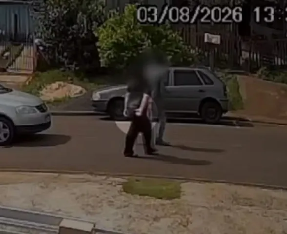Mulher que fez sinal de socorro volta a ser ameaçada após ex ser solto