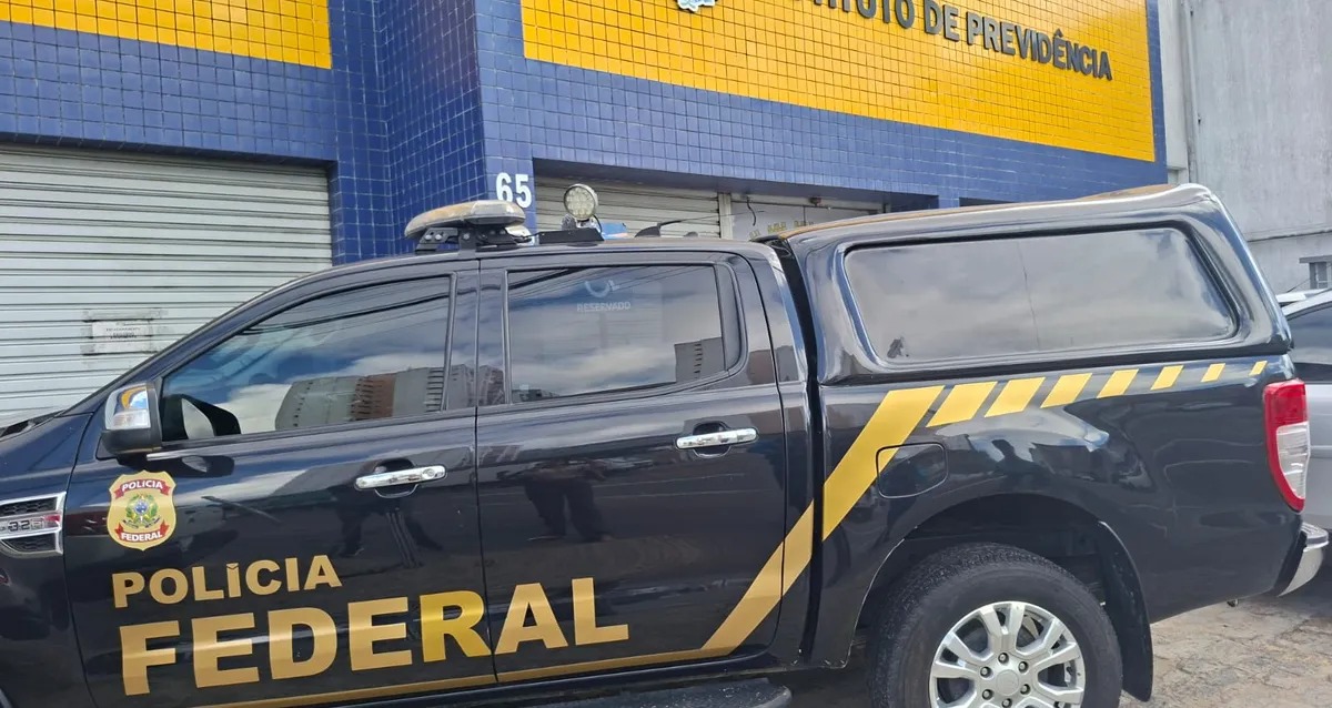 PF busca mensagens sobre possível pressão para Iprev investir no Banco Master