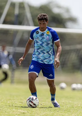 Amorim comemora retorno de lesão e cita boas expectativas para jogo do CSA