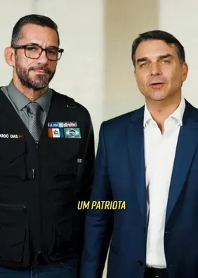 Flávio Bolsonaro pede votos para Leonardo Dias em Alagoas