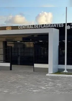 Jovem é abandonada em canavial após ser agredida por namorado no Benedito Bentes