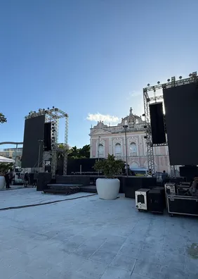 Vídeo: confira como está ficando a Praça Deodoro para o ato de Lula nesta quinta