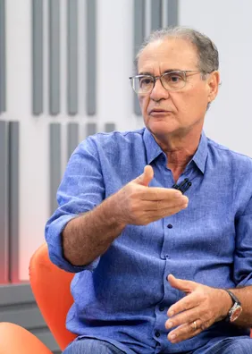 Renan Calheiros defende mandato para ministros do STF e promete cobrar Braskem no Senado