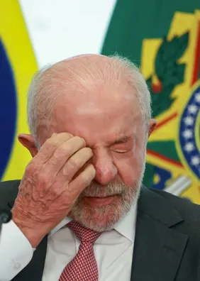 Sem mencionar Moraes, Lula rompe silêncio e grava vídeo sobre crise no STF