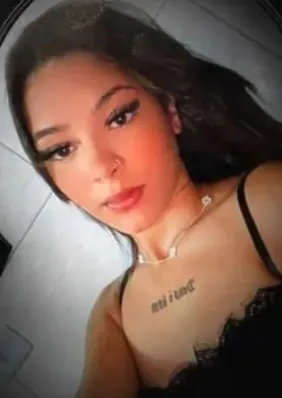 Jovem morta a tiros guardava armas em casa e promovia reuniões com grupo criminoso, aponta PC