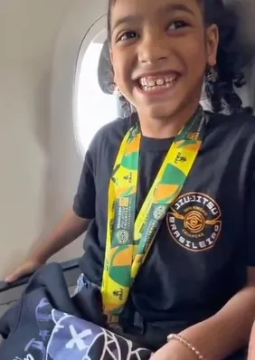 Menina de Rio Largo é homenageada em voo após conquistar vice-campeonato brasileiro de Jiu-Jitsu