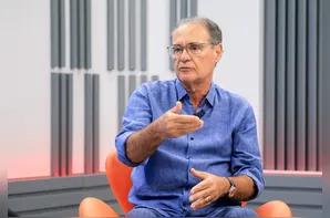 Renan Calheiros defende mandato para ministros do STF e promete cobrar Braskem no Senado