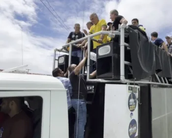 Alfredo Gaspar inicia em Coruripe carreata com Arthur Lira e deputados bolsonaristas