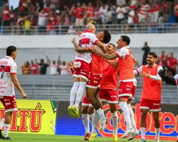 Assista aos melhores momentos: CRB atropela o Cuiabá e cola no G-6: 3 a 0