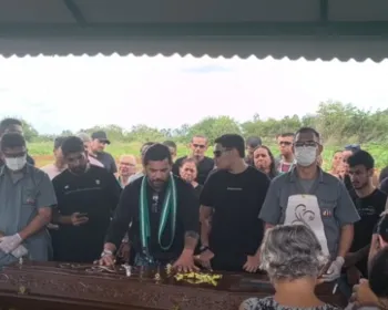 Com pedidos de justiça, adolescente de 15 anos atropelado em Maceió é sepultado