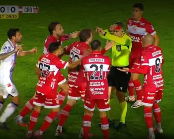 CRB apresenta reclamação à CBF contra arbitragem do jogo com o Operário-PR