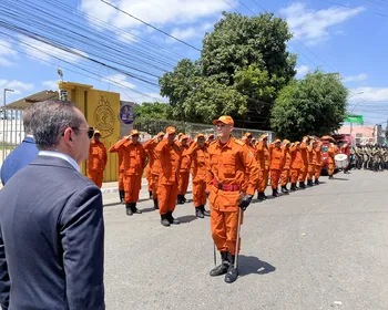 Desfile de 7 de Setembro reúne famílias e celebra Independência em Arapiraca