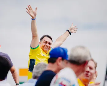 Flávio Bolsonaro agradece recepção em Maceió e Arapiraca e destaca força do Nordeste: “Vamos vencer”