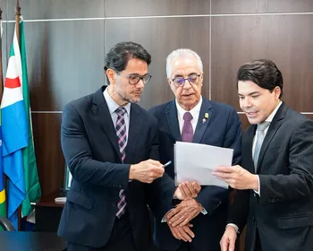 Hélio Pinheiro toma posse como ouvidor regional eleitoral do TRE-AL